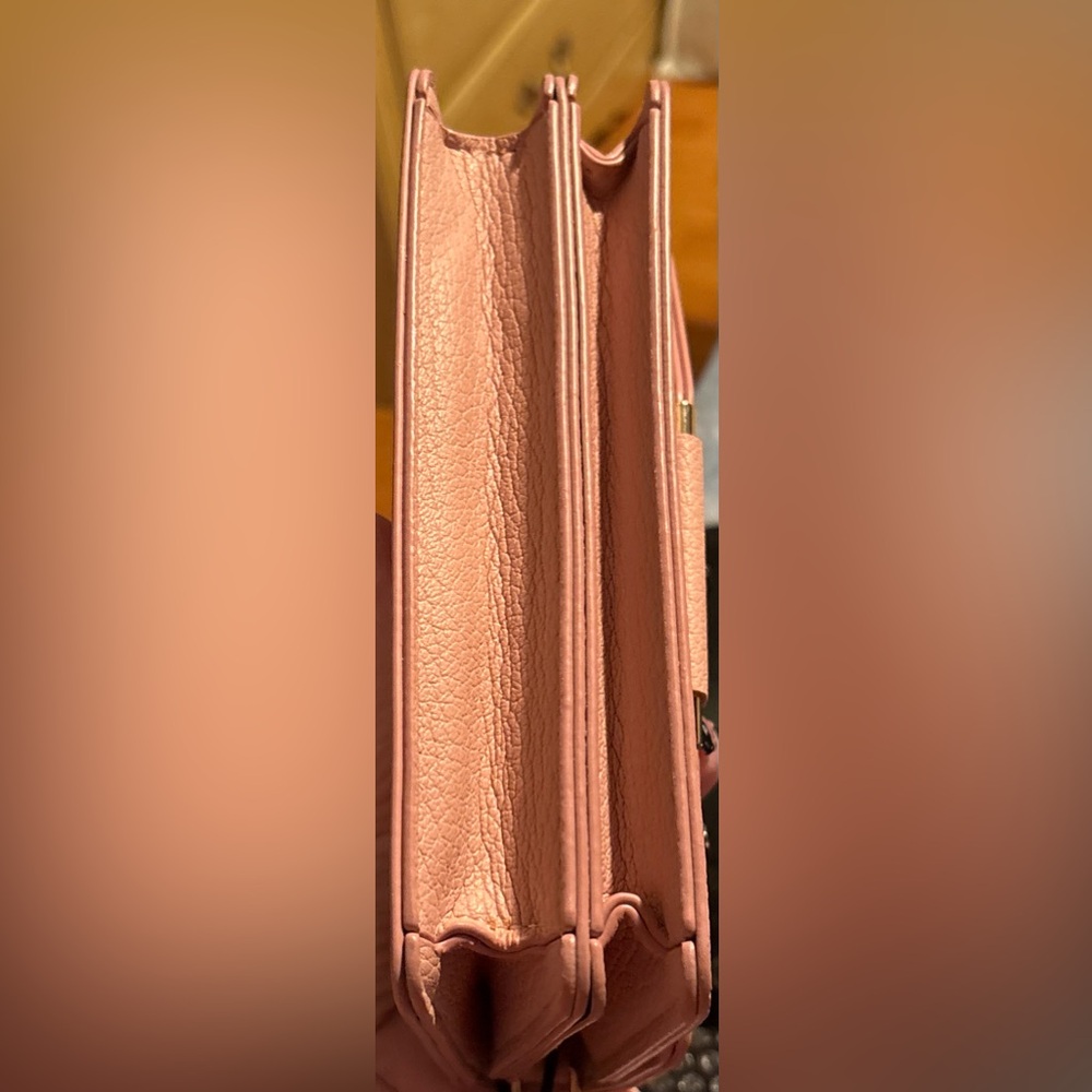 NWT 4pc Pink Vegan Leather Crossbody Hand Bag w/ Twilly, Charm and Wallet - Picture 6 of 14